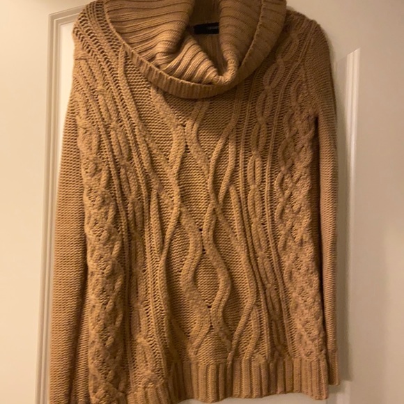 Forever 21 Sweaters - Forever 21 tan sweater